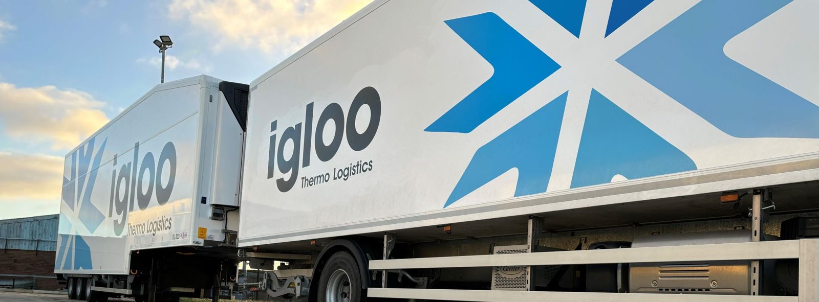 Igloo double-decker refrigerated trailers